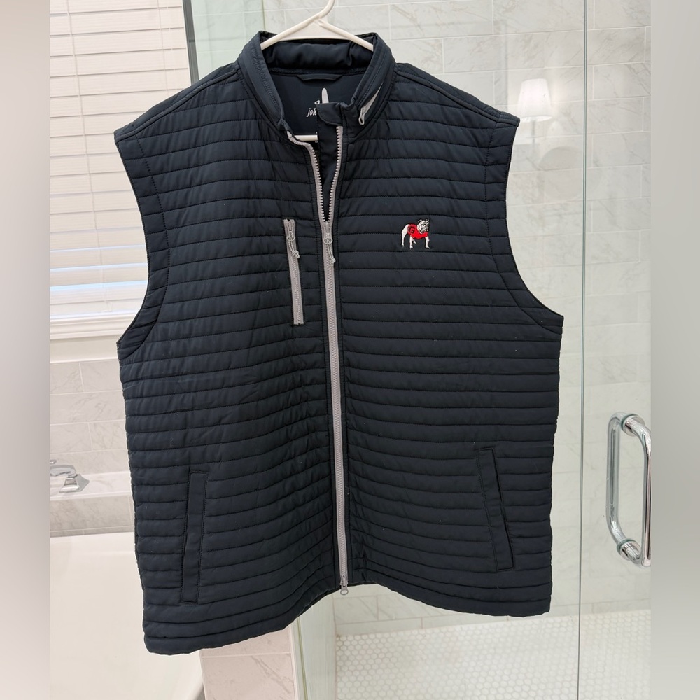 Men’s johnnie-O UGA Standing bulldawg vest - size XL